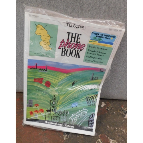 637 - Sealed 1989 BT telephone book - Bradford - David Hockney cover