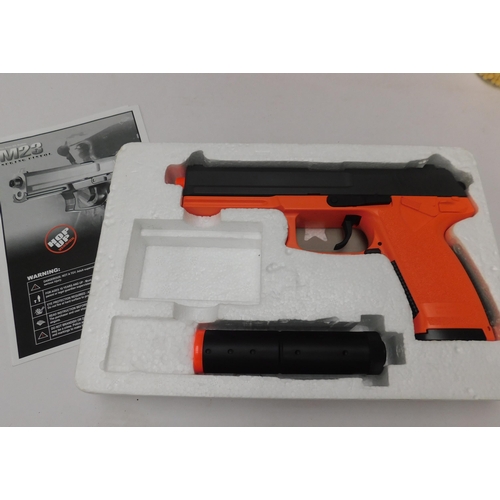 638 - M23 spring pistol BB gun with 6mm bullets and target