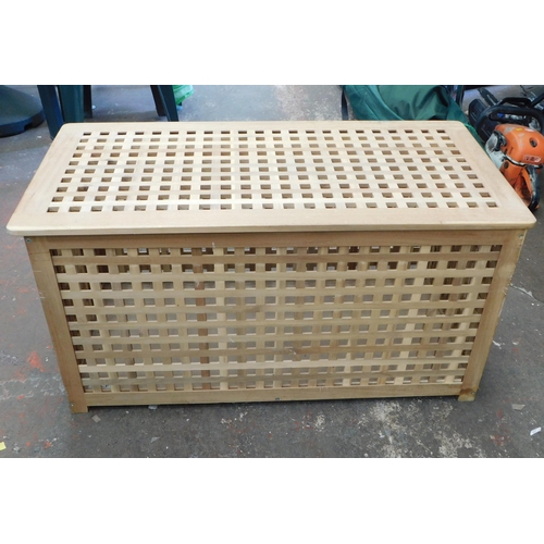 655A - Ikea trellis style bedding box