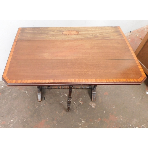 662 - Small inlaid Sutherland walnut table