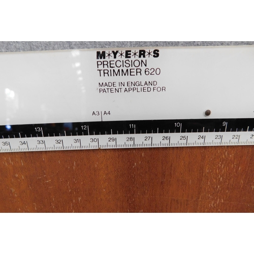 745 - Myers precision trimmer-620