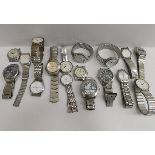 127 - Silver tone & stainless steel - gentlemen's wristwatches including - Accurist/Lorus & Timex