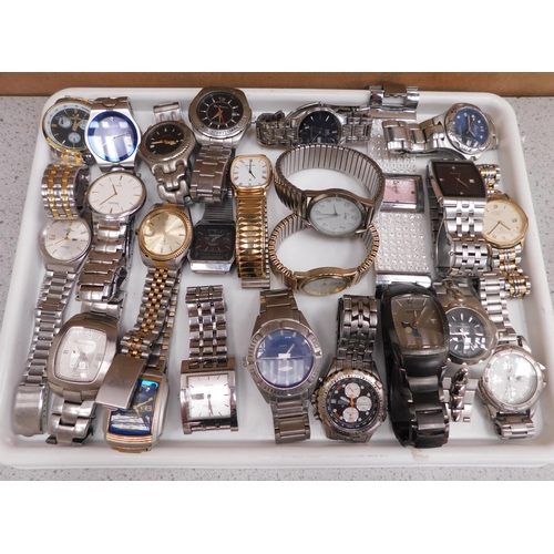 174 - Gold/silver tone & stainless steel - gentlemen's wristwatches - including Rotary/Accurist & Seiko