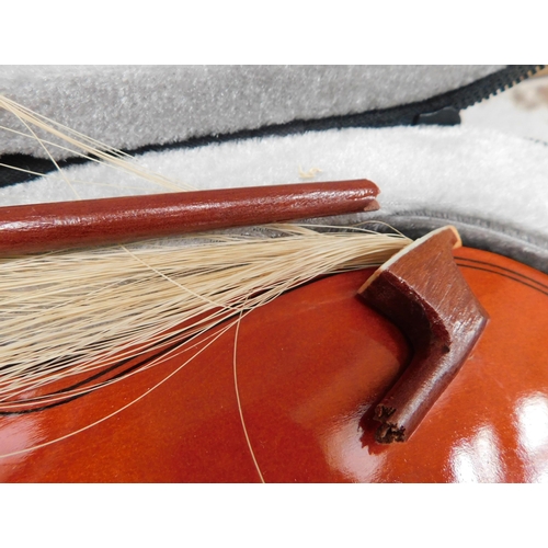 267 - Full size/violin & bow - bow/requires attention 
GREEN SALE - SPEND £1 - AVOID THE GROUND - no commi... 