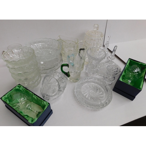 37 - Glassware & American crystal - including sweet jar & trifle dishes