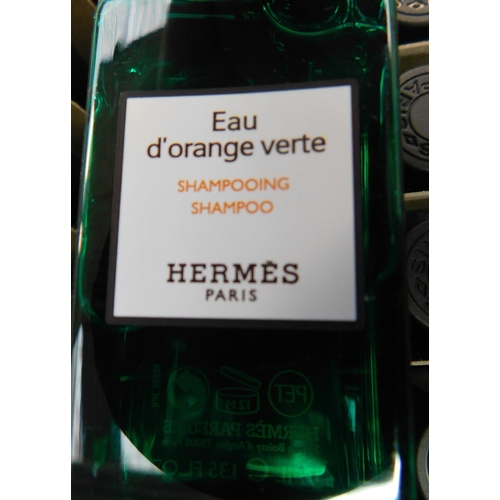 539 - 200x New and boxed 40ml Eau D'Orange Verte shampoos
