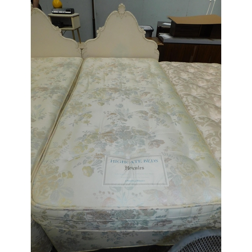 551 - Single bed and mattress
