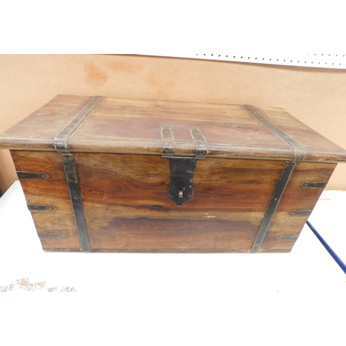 587 - Vintage style wooden trunk - approx. 32