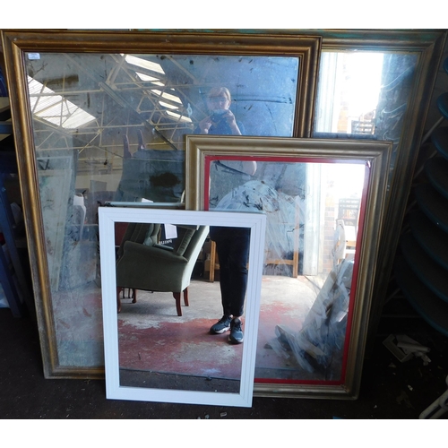 596 - Collection of mirrors - very large
GREEN SALE - SPEND £1 - AVOID THE GROUND - no commission to pay