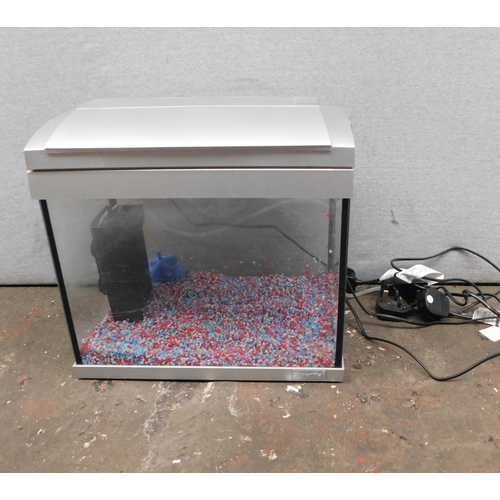 679 - 'Super Fish' Aqua 20 small fish tank with hood and accessories