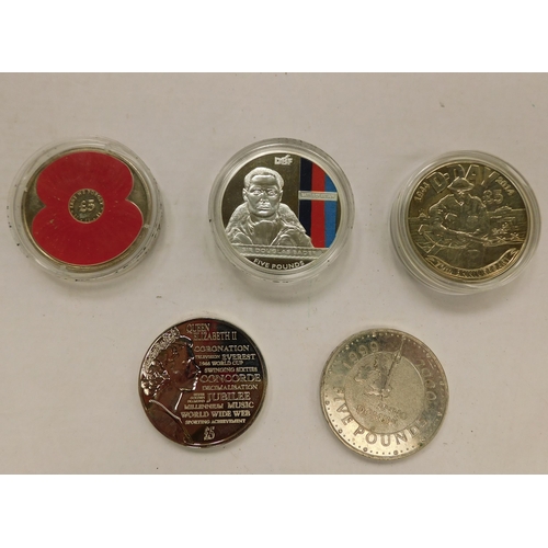 107 - Five - Elizabeth II era/Five pound coins - including military themes