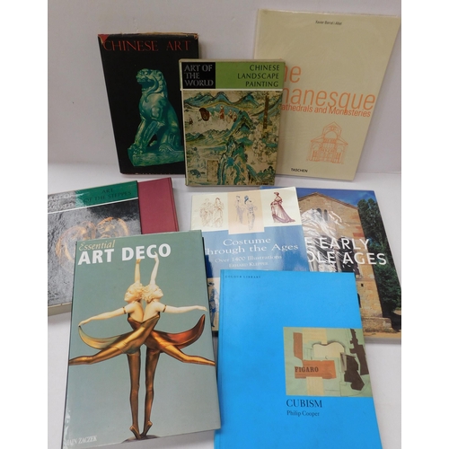 18 - Art themed - books