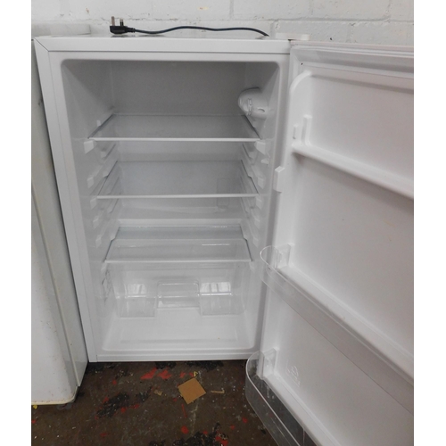 542 - Undercounter fridge W/O