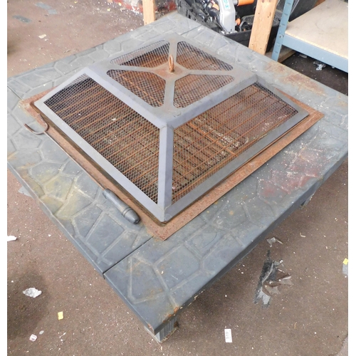 570 - Large square fire pit - 32