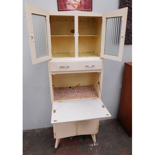 586 - Mid-century larder