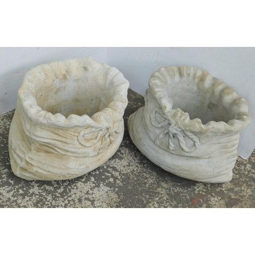 603B - Two small stone sack planters