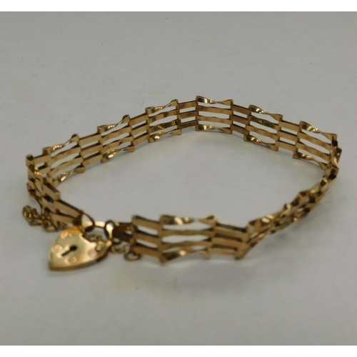 84 - 9ct gold - four bar gate/bracelet