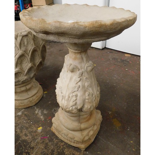 599B - Stone circular pie crust bird bath on base