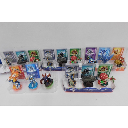 190 - Six - Skylander/battle packs