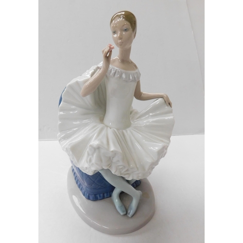 231 - Nao - seated ballerina/figure - no damage