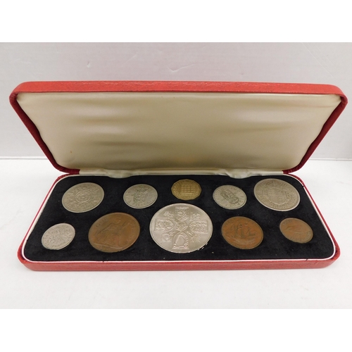 118 - Elizabeth II era - 1953 dated/Coronation coin set - cased