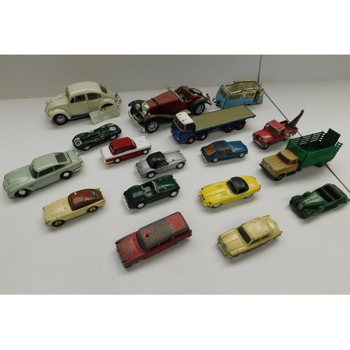 19 - Die cast/model vehicles - including Dinky/Corgi & Franklin Mint