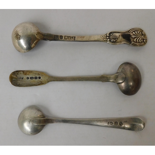 295 - Three/antique Georgian - Sterling silver hallmarked/ caddy spoons - dated 1775/1804 & 1835 - approxi... 