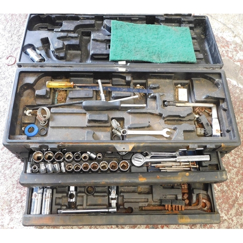 517 - Toolbox and contents