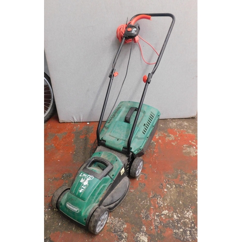 518 - Qualcast lawnmower (unchecked)