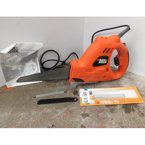 538 - Black & Decker Scorpion saw W/O with three extra blades