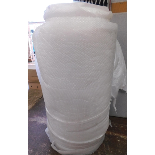 541 - Large roll of bubble wrap - approx. 28