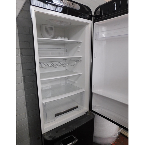 551 - Smeg freezer W/O