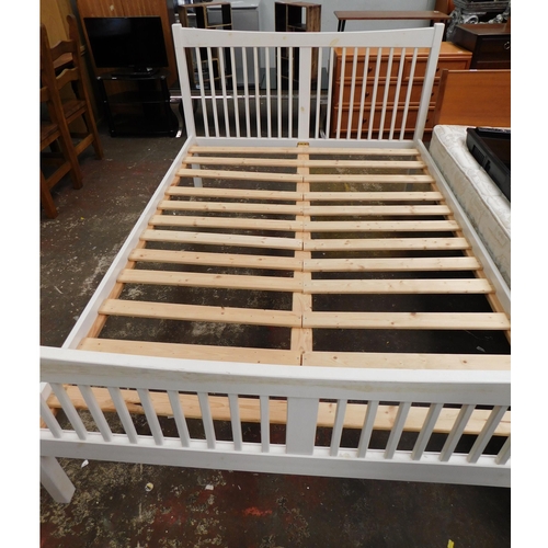 553 - White wooden double bed frame