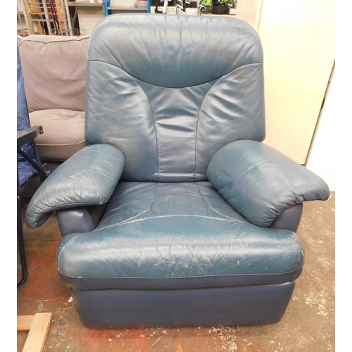 569 - Blue leather recliner