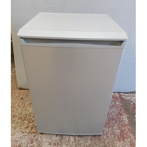 575 - Undercounter fridge W/O - very good condition