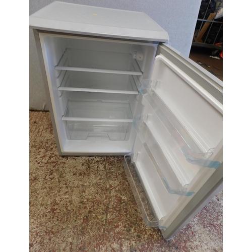 575 - Undercounter fridge W/O - very good condition