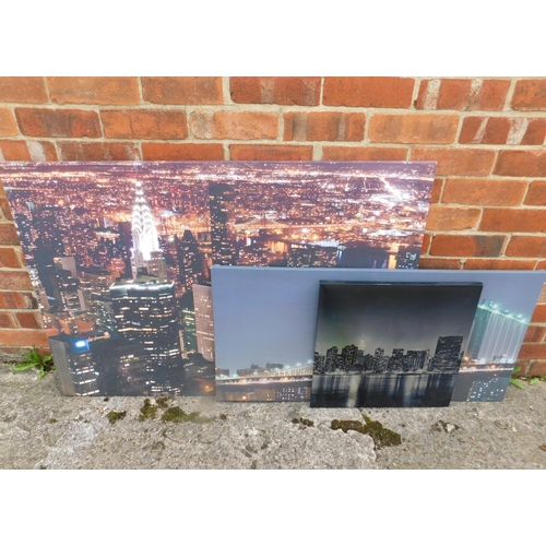 579 - Three canvas prints of New York