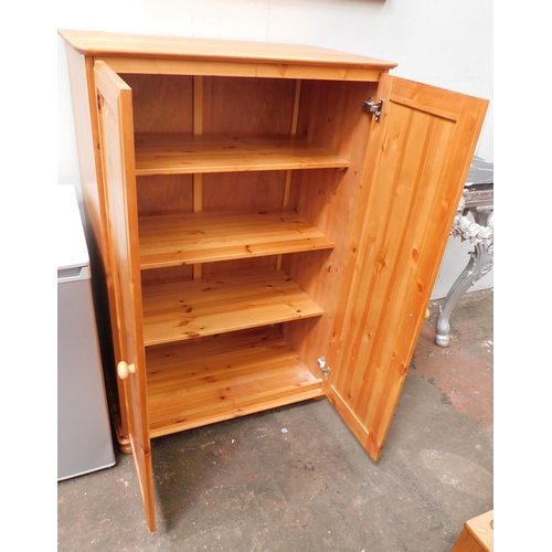 582 - Four shelf pine cupboard