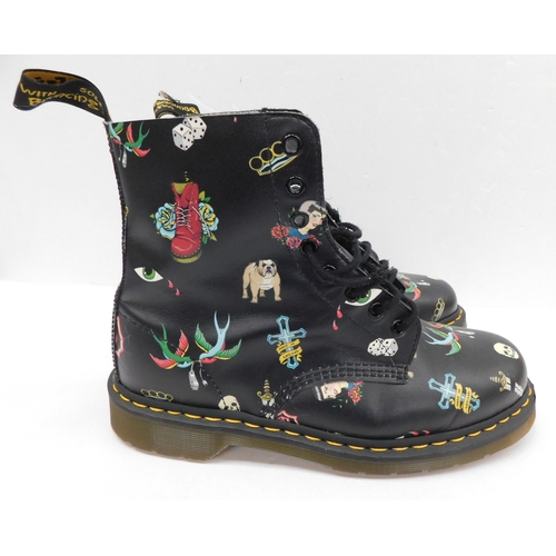 605 - Dr Martens pascal boots - size 9