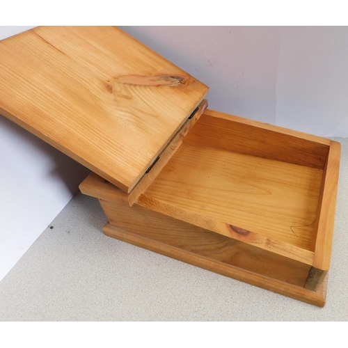 611 - Small wooden box/writing slope with hinged lid