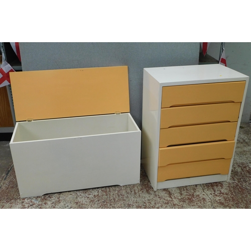 658 - Five drawer chest of drawers and bedding box