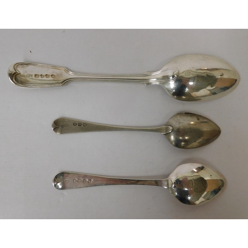 350 - Antique Georgian - Sterling silver hallmarked/table spoon - & two/teaspoons - dated 1809 to 1824/Lon... 