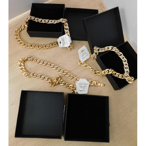 154 - Gold tone - costume jewellery