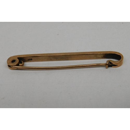 133 - 9ct gold - bar brooch/approximate weight 2.9gs