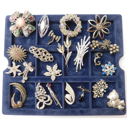 195 - Silver tone & costume - brooches