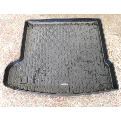 539 - Jaguar boot protector/tidy - approx. 47