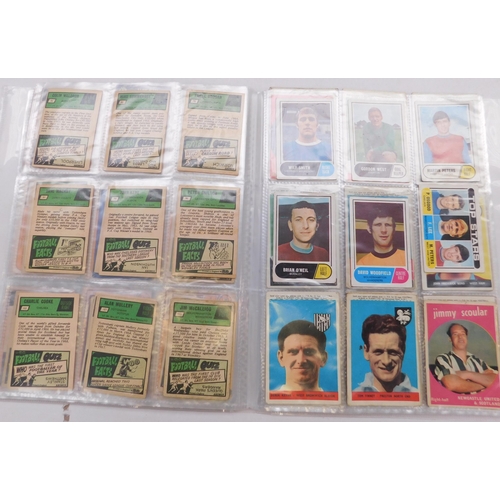 71 - Vintage - Topps/A & BC - & Cardmaster football cards