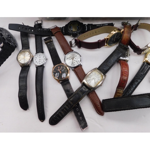 82 - Wristwatches/including - Sekonda/Tissot & Philip Mercier