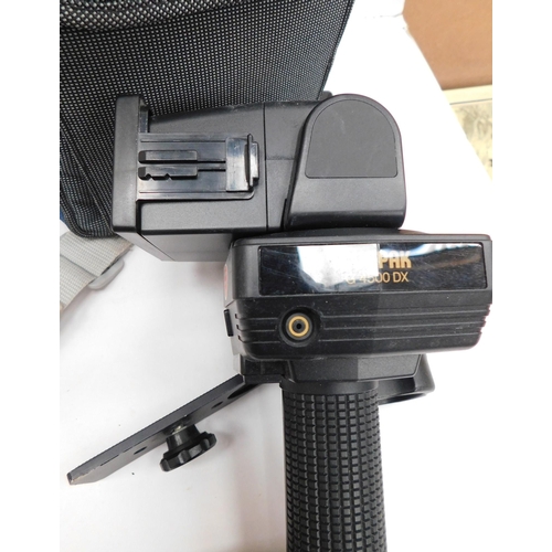 693 - Sunpak G4500 DX flash unit with case and accessories