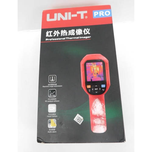 297 - Uni-T thermal imager - powers up/ no charger